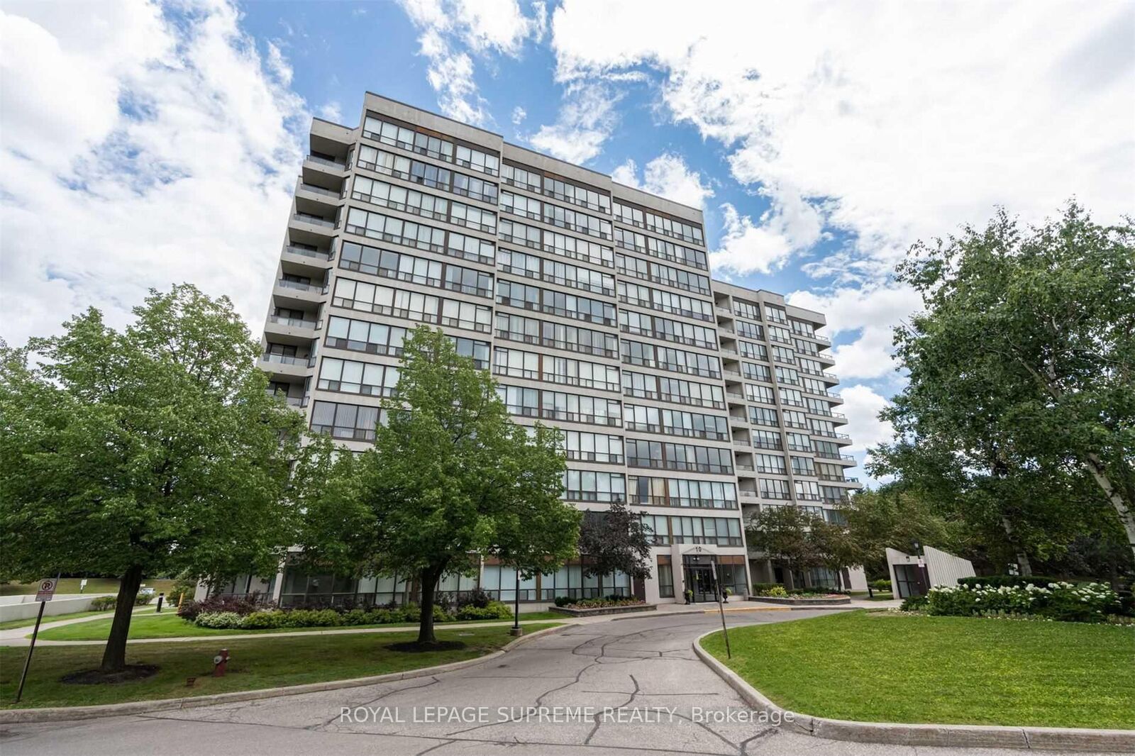 Property Photo:  10 Laurelcrest Street N 903  ON L6S 5Y3 