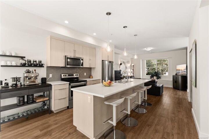 Property Photo:  796 Island Hwy S #1  BC V9W 1A6 