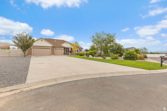 Property Photo:  1879 E Tickville Cir  UT 84005 