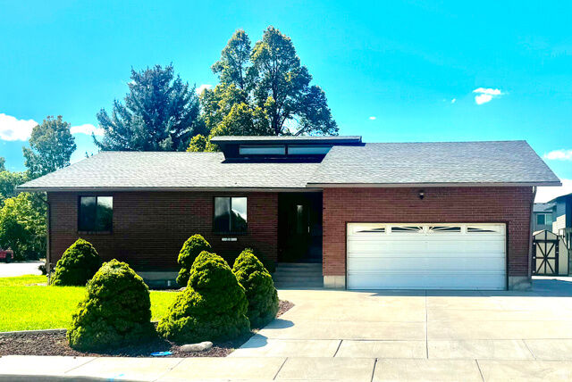 Property Photo:  29 N 1250 W  UT 84078 