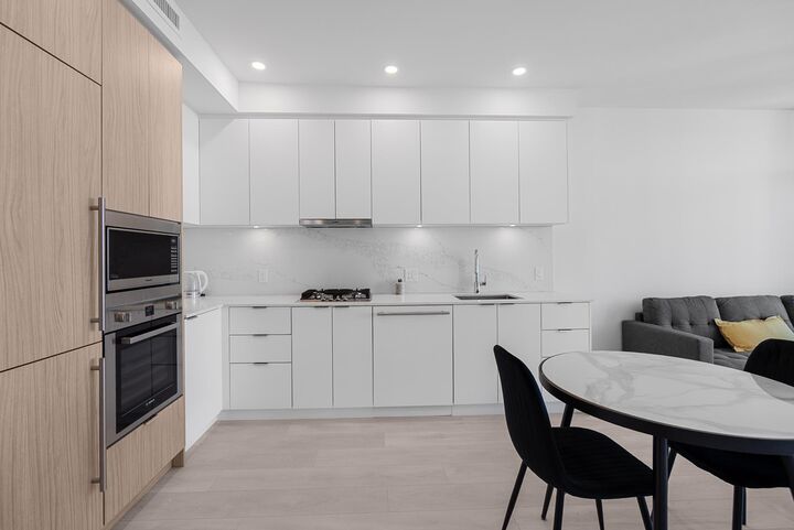 Property Photo:  537 Cottonwood Avenue 3706  BC V3J 0S4 