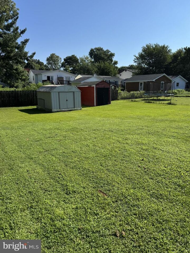 Property Photo: 737 W 11th Street VA 22630