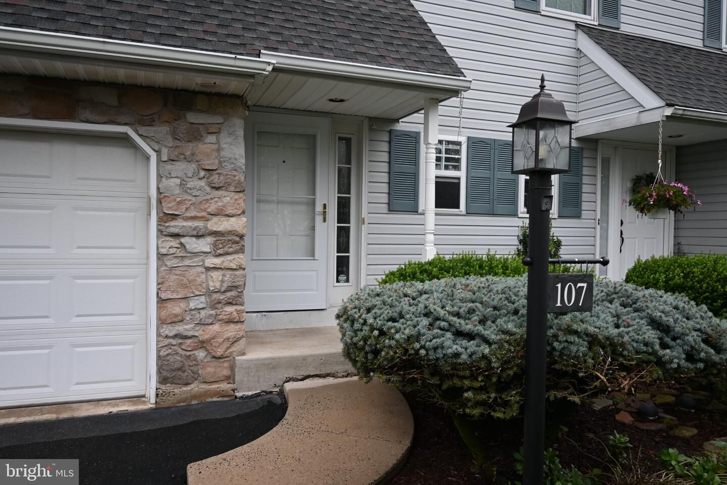 Property Photo:  107 Misty Meadow  PA 18944 