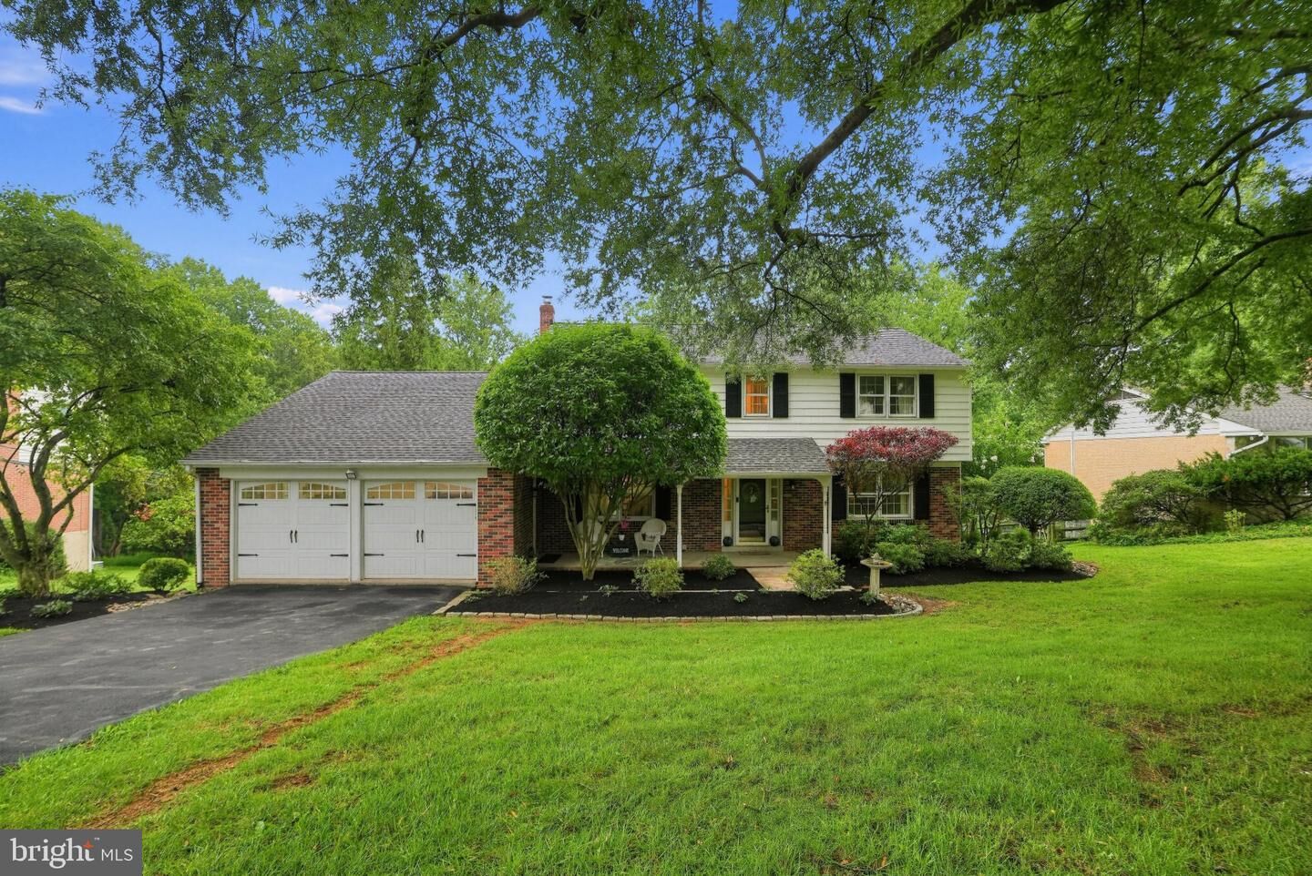 Property Photo:  1911 Sharon Road  PA 19046 