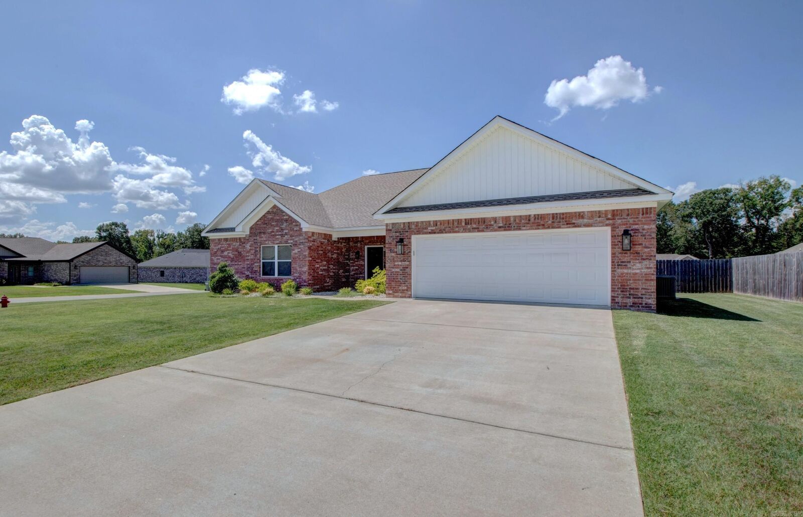 Property Photo:  1 Oaks Lane  AR 72058 