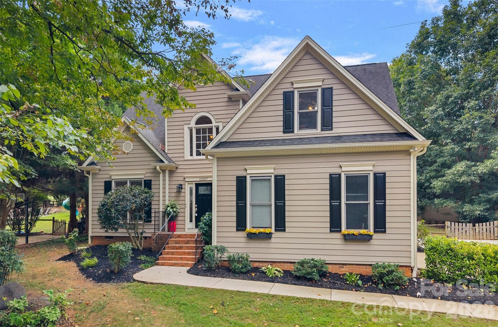 Property Photo: 12507 Angel Oak Drive NC 28078
