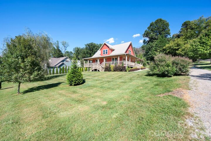 Property Photo:  8 W Haven Lane  NC 28704 