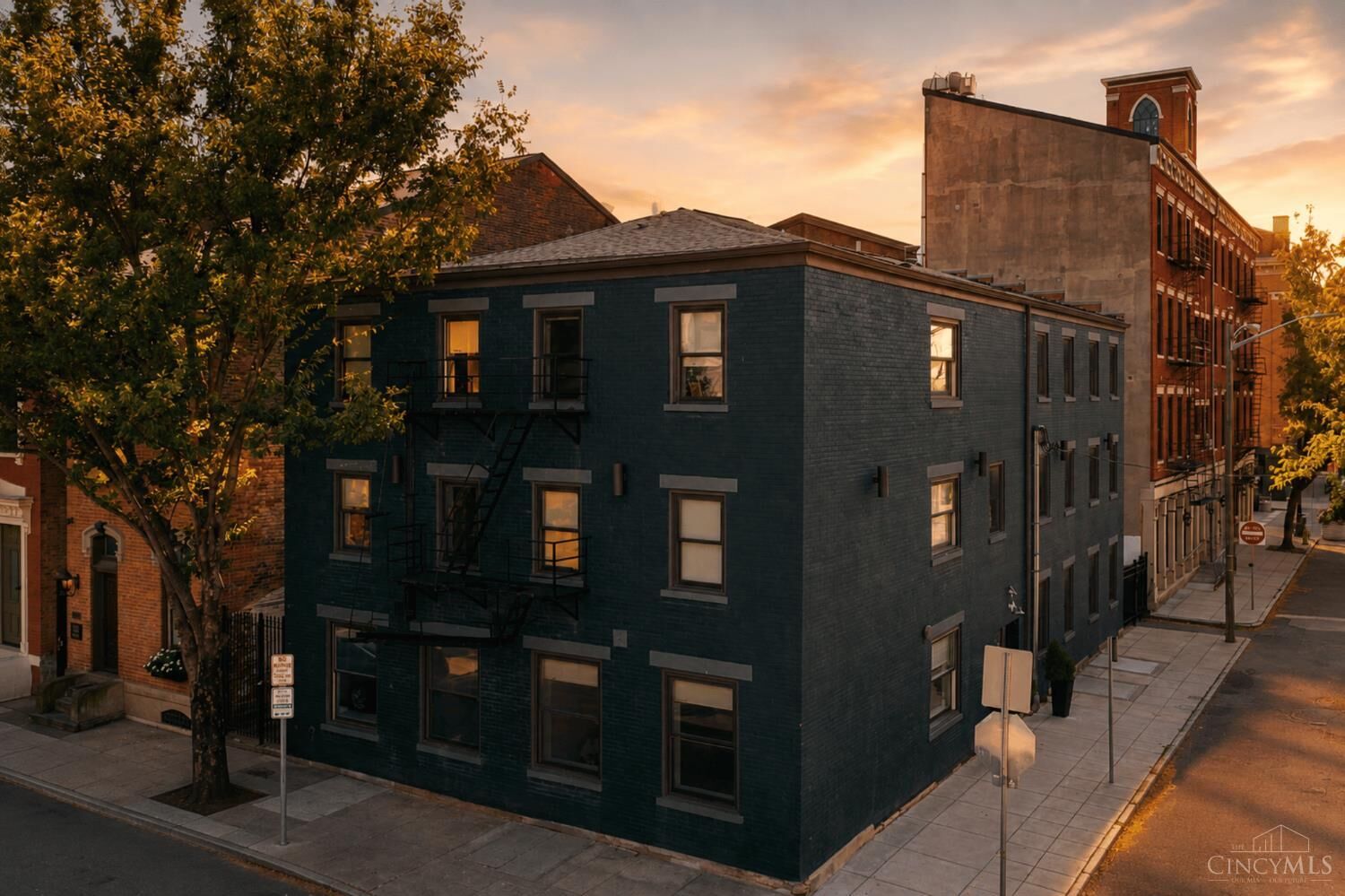 Property Photo: 15 W Fifteenth Street OH 45202