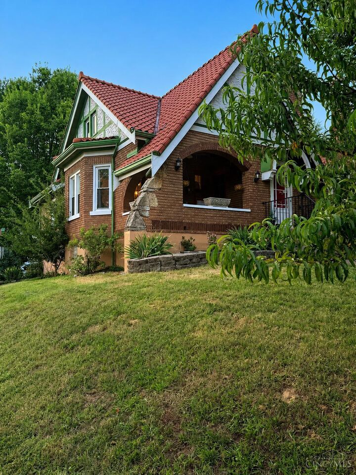 Property Photo: 1001 Rutledge Avenue OH 45205