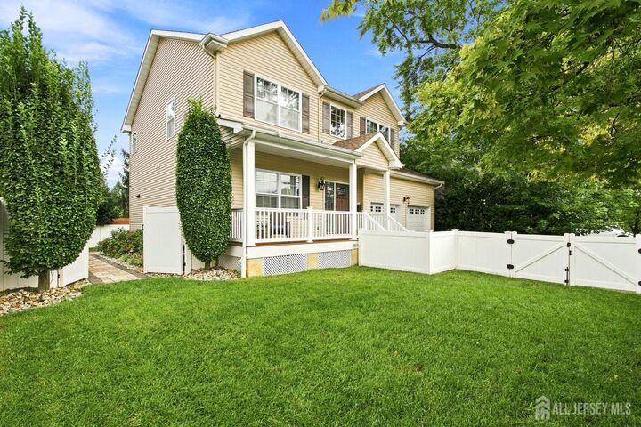 Property Photo:  18 Kendall Road  NJ 08816 