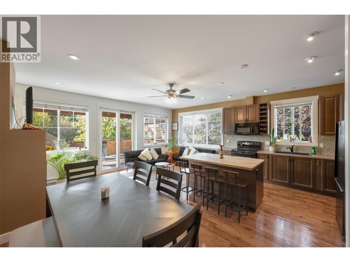 Property Photo:  598 Wade Avenue 102  BC V2A 1V5 