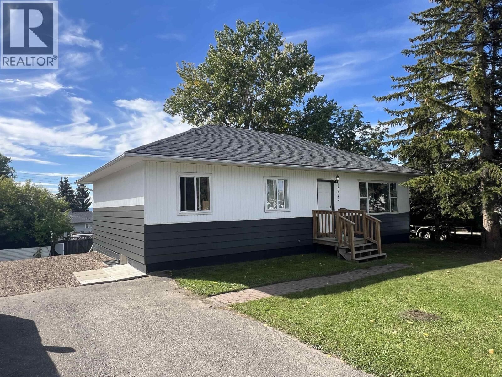 Property Photo:  10515 104 Avenue  BC V1J 8E1 