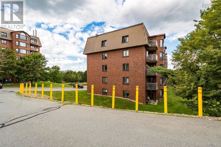 Property Photo:  61 Nelsons Landing Boulevard 205  NS B4A 3X3 