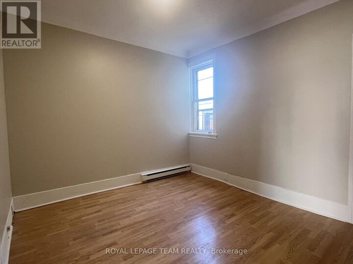Property Photo:  10 Oxford Street 1  ON K1Y 2R7 