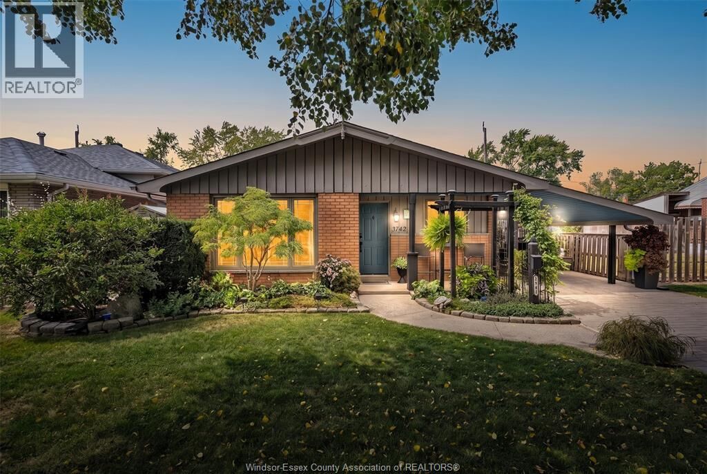 Property Photo: 3742 Myrtle Avenue ON N8W 5W1