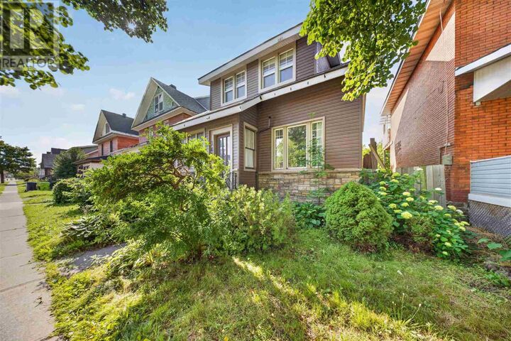 Property Photo:  145 Albert St W  ON P6A 1B5 