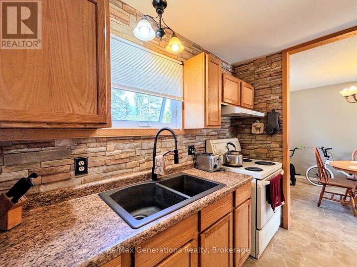 Property Photo: 72 Hemlo Drive ON P0T 2E0