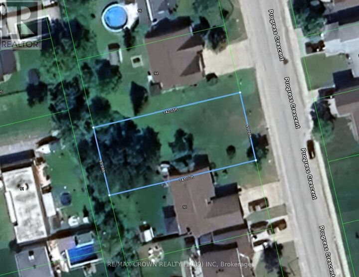 Property Photo:  92 Progress Crescent  ON P5N 3H7 