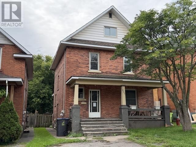 Property Photo:  257 Alexandra St  ON P6A 1J7 