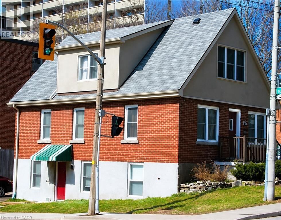 Property Photo:  110 Hess Street South Upper  ON L8P 3N5 