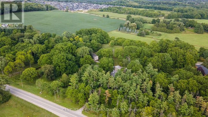 Photo de la propriété: 2546 Westdel Bourne ON N6K 4R3