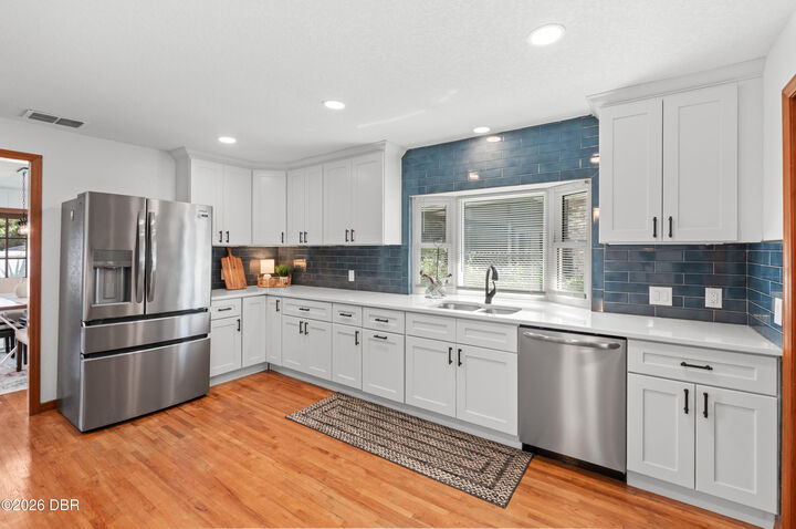 Property Photo:  4 Saint Johns Place  FL 32176 