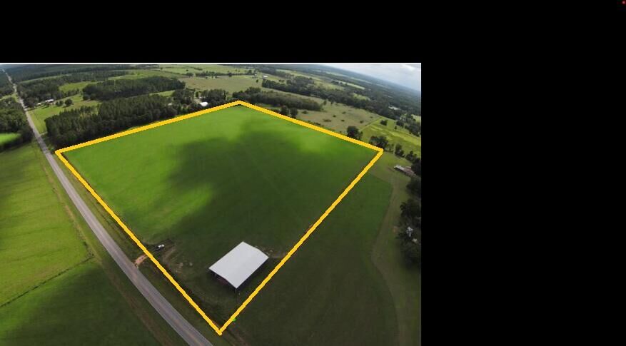 Property Photo:  7784 Hwy 393  FL 32567 