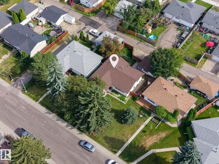 Property Photo:  8905 157 Street NW  AB T5R 2A6 