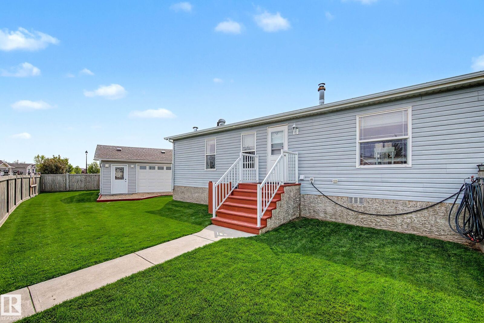 Property Photo: 3029 Aspen Wynd AB T9E 8R1