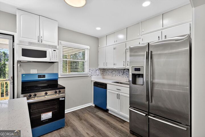 Property Photo:  3045 Lindon Lane  GA 30033 
