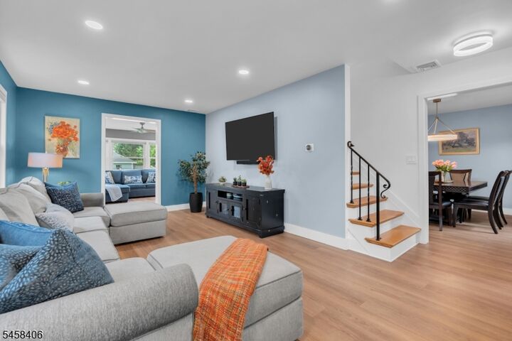 Property Photo:  478 Whitewood Rd  NJ 07083 