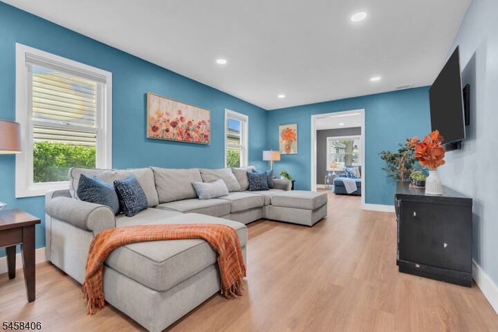 Property Photo:  478 Whitewood Rd  NJ 07083 