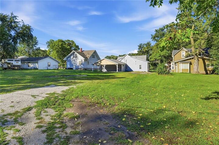 Property Photo:  406 S 3rd Street  MO 64076 