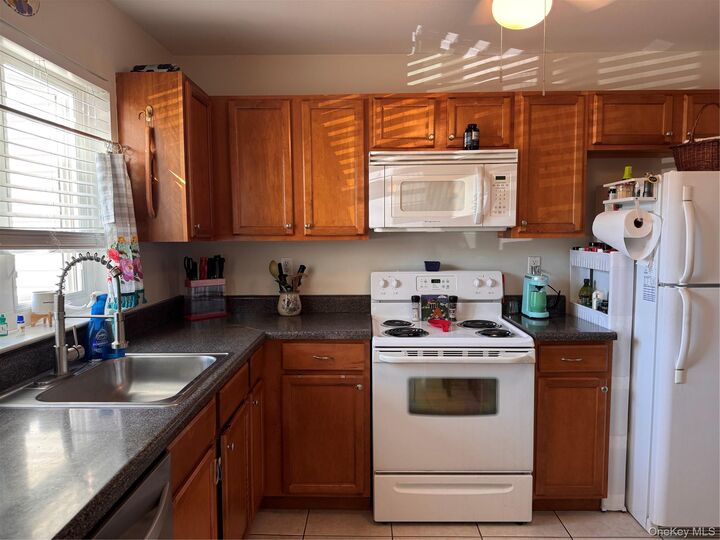 Property Photo: 100 Boniface Drive 14C NY 12566