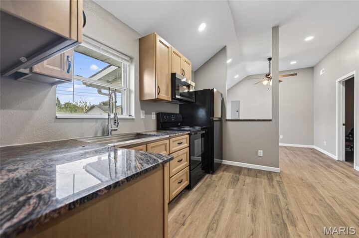 Property Photo: 645 Sarah Street MO 65536