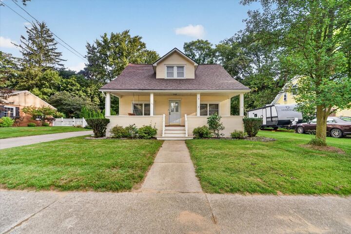 Property Photo:  320 W Elizabeth Street  MI 49285 