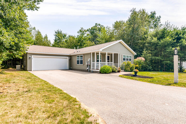 Property Photo:  42 Country Way  ME 03906 