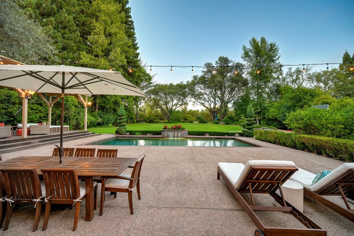 Property Photo: 7340 Shelborne Drive CA 95746