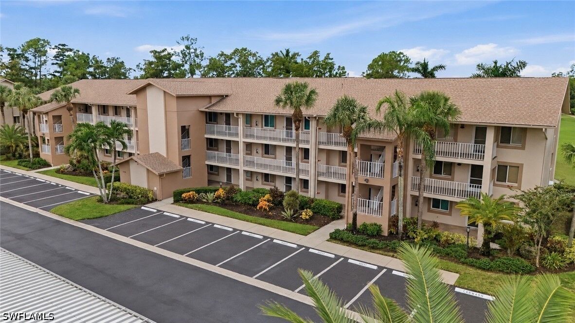 Property Photo: 7300 Glenmoor Lane 205 FL 34104