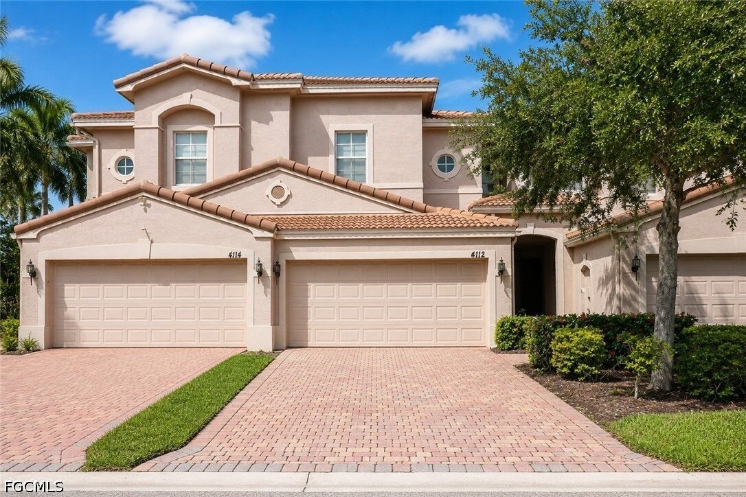 Property Photo:  4112 Cherrybrook Loop  FL 33966 