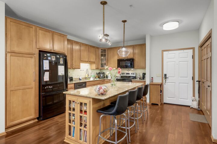 Property Photo:  7100 Metro Boulevard 234  MN 55439 