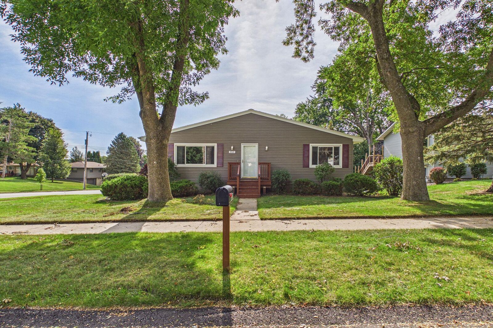 Property Photo:  3024 Crescent Lane NW  MN 55901 