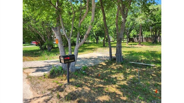Property Photo:  4251 Thousand Oaks Drive  TX 76226 