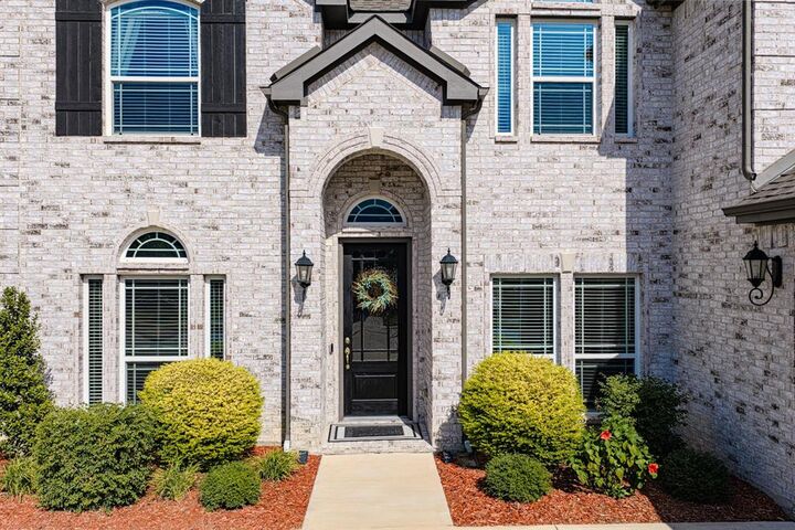 Property Photo: 3316 Ivywood Place TX 75009