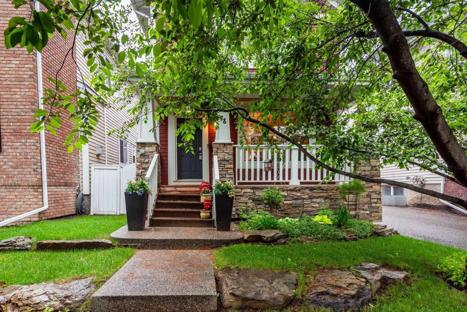 Property Photo: 78 Ypres Green SW AB T2T 6M1