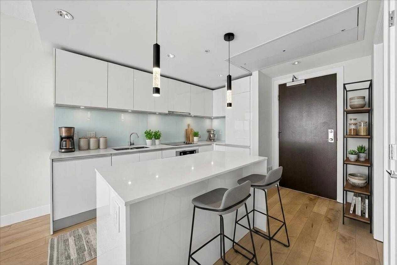 Property Photo:  1122 3 Street SE 2703  AB T2G 1H7 