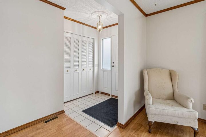 Property Photo:  120 Huntington Green NE  AB T2K 5A6 
