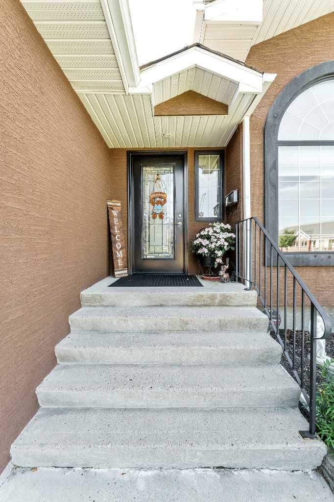 Property Photo: 230 Park Meadows Drive SE AB T1B 4C4