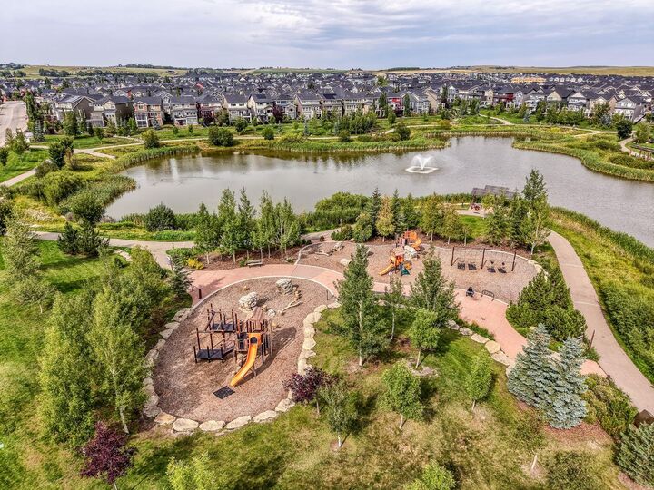 Property Photo:  57 Sunset Common  AB T4C 0M1 