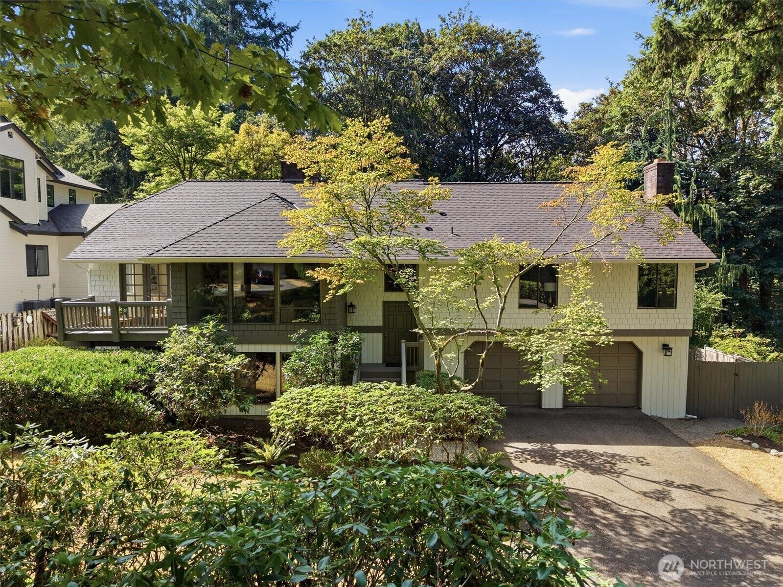 Property Photo: 4617 162nd Avenue NE WA 98052